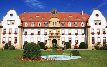Bassin-cour-d-honneur-CHS-de-Rouffach Bassin-cour-d-honneur-CHS-de-Rouffach